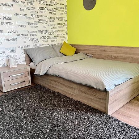 Relax. Просторі Та Затишні Апартаменти Ternopil Eksteriør billede