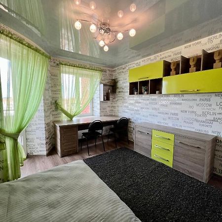 Relax. Просторі Та Затишні Апартаменти Ternopil Eksteriør billede