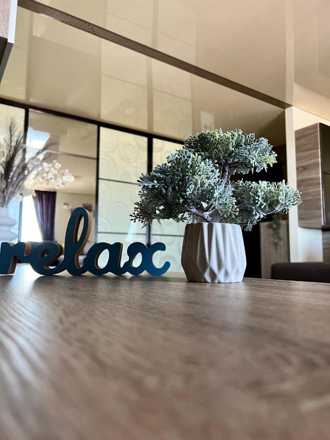 Relax. Просторі Та Затишні Апартаменти Ternopil Eksteriør billede